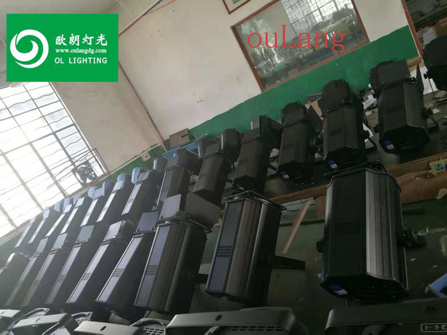 LED Stage Light Ww/Cw COB Project Spot Light Electronic Zoom Indoor Light Lamp LED Lighting