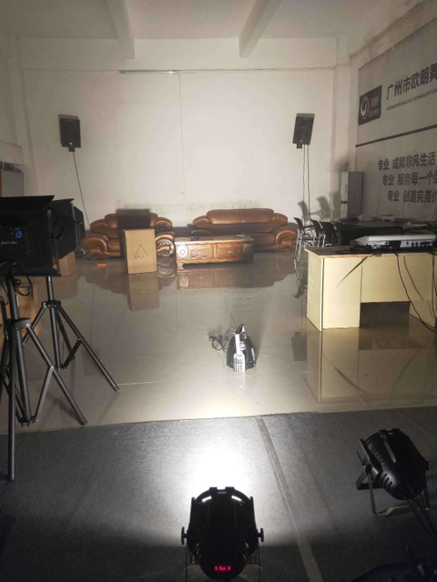 LED Stage Blinder DJ Lighting 200W PAR COB Light